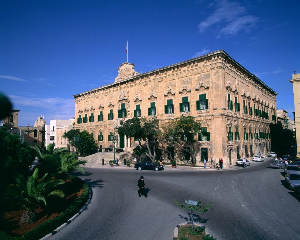 castille-palace-valletta-malta