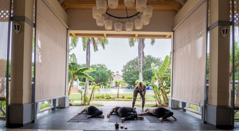 resonance-blu-varadero-yoga