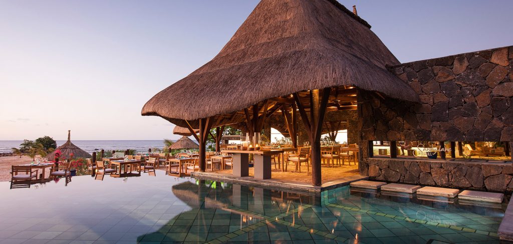 Svane Rejser's hoteller i Mauritius - strandrestaurant på Pointes aux Biches