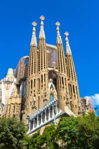 På denne vandreferie for singler til Costa Brava ser du Sagrada Familia i Barcelona