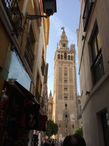 På en rejse til Sevilla er der masser af ting at se