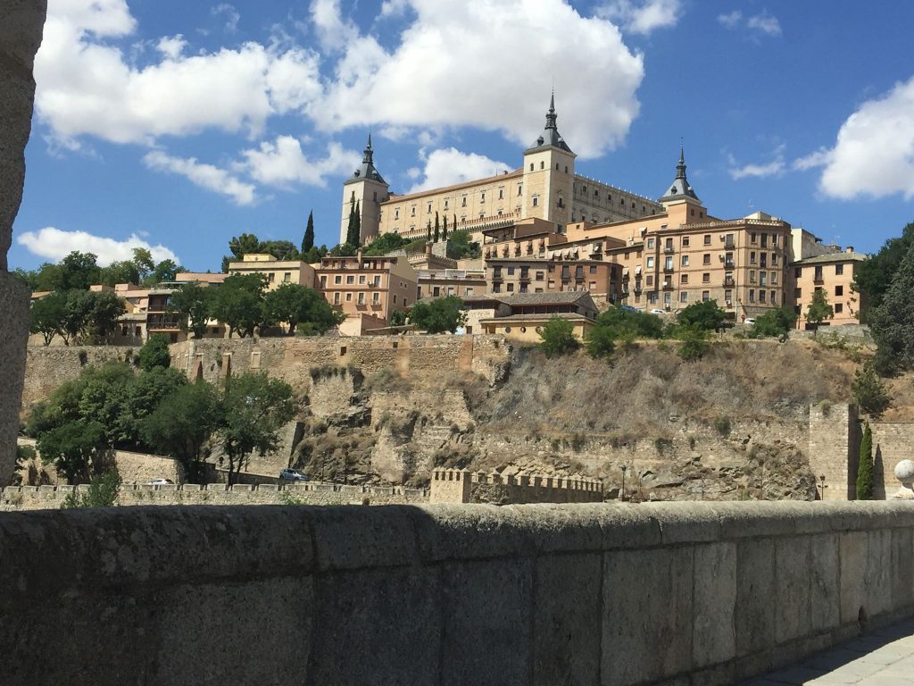 På en rejse til Madrid kan du også se Toledo