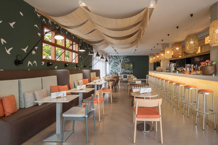 På en rejse til Costa Brava bor du på Hotel Aqua Bertran Park