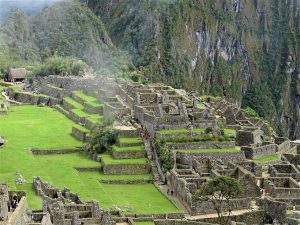 På rejser til Peru skal du se smukke Machu Picchu