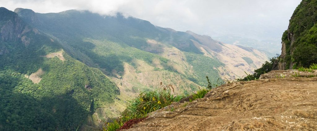 horton-plains-worlds-end