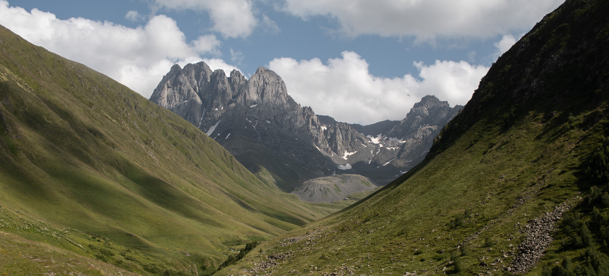 bjerge-i-det-nordlige-georgien-2