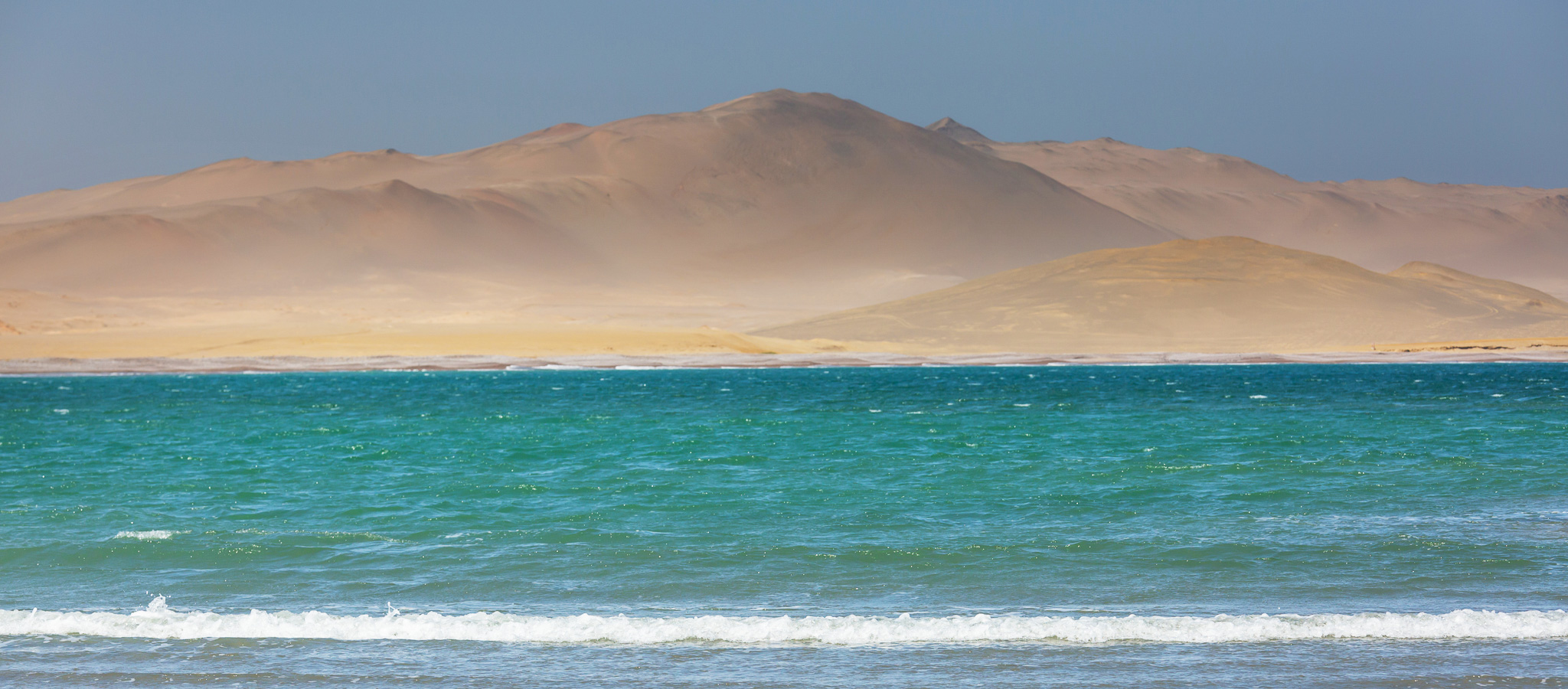 svane-rejser-peru-paracas-hav-strand