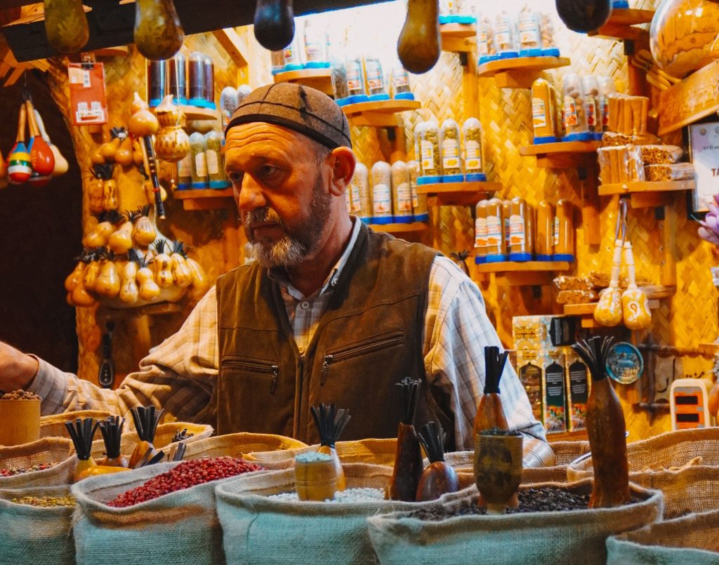 svanerejser-singlerejser-uzbekistan-samarkand-bazar