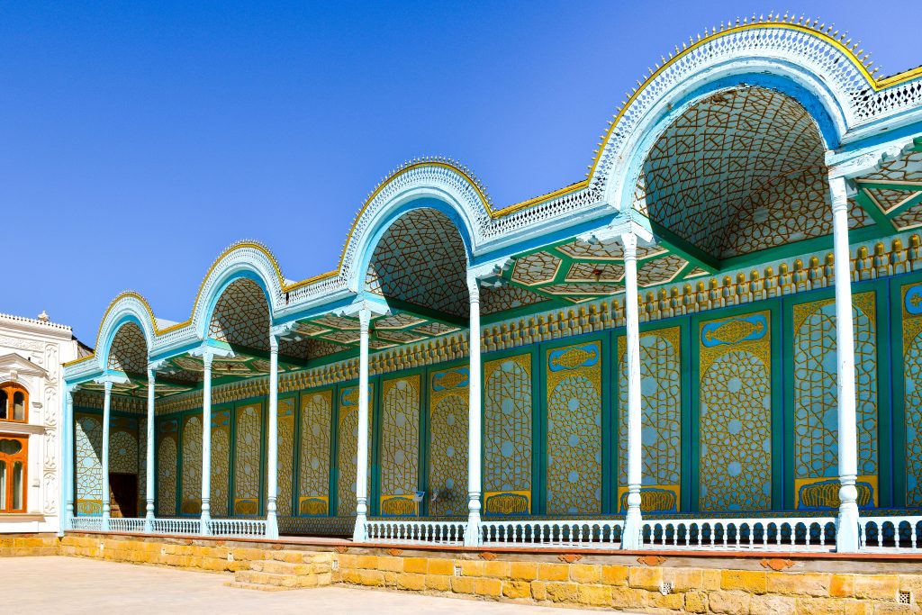 svanerejser-singlewrejser-bukhara-sommerpalads-2
