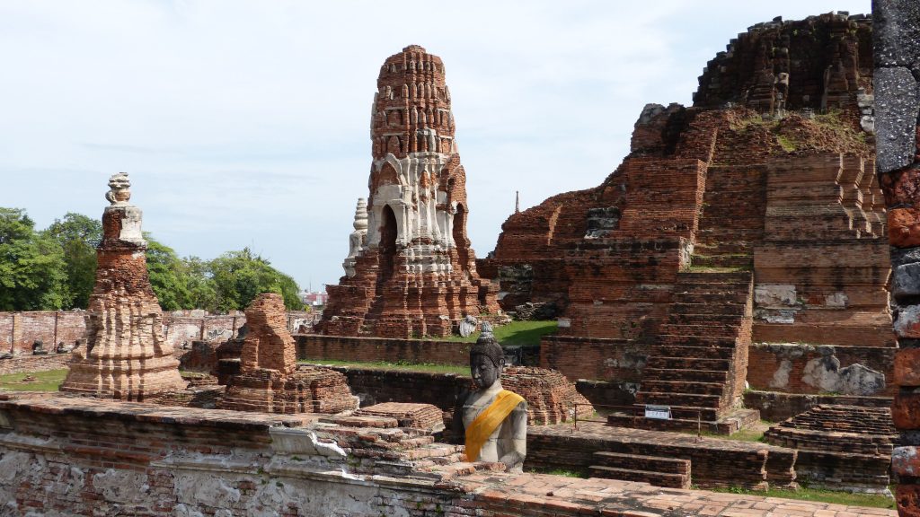 svanerejser-singlerejser-thailand-ayutthaya-wat-phra-srisanphet