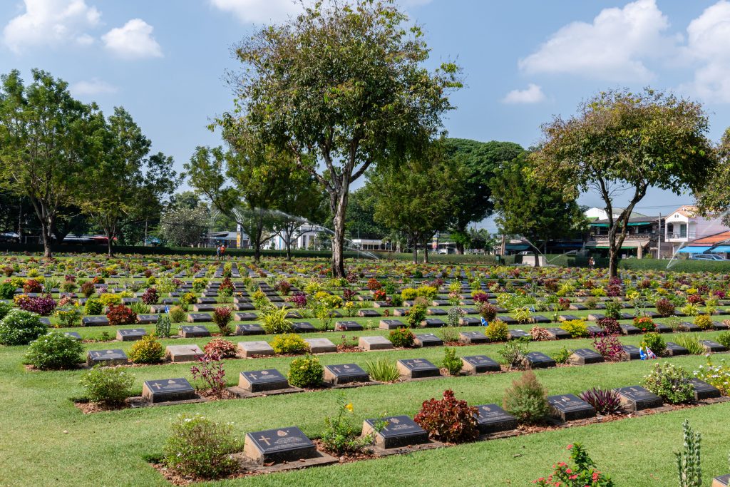 svanerejser-singlerejser-thailand-kanchanaburi-warcemetary